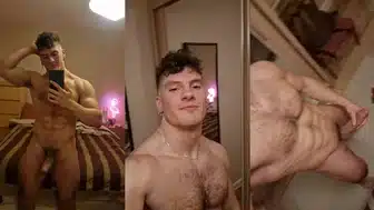 LatinPapixxl jerks off while he shows off his body