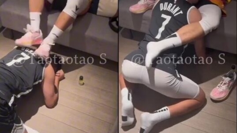 【TaotaotaoTaotaotaoS】Serving the sports boy’s younger brother 45 stinky feet